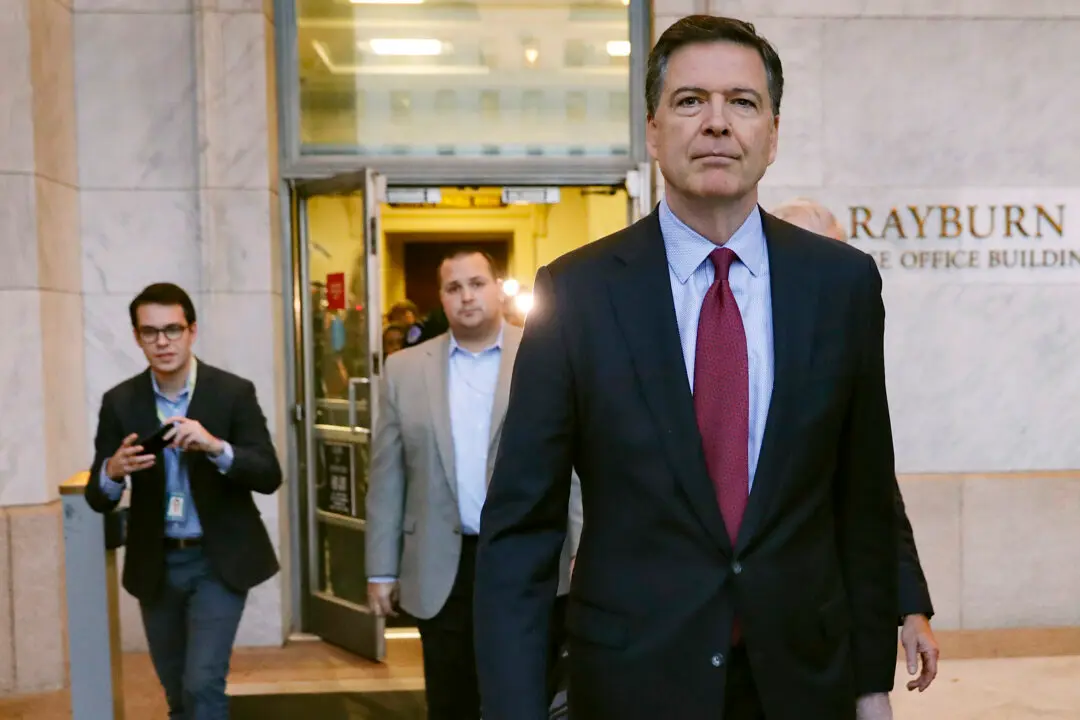 Comey Asks Federal Court to Dismiss Charges He Threatened Trump