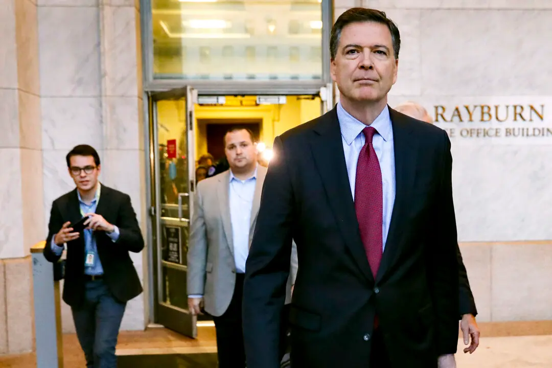 Comey Asks Federal Court to Dismiss Charges He Threatened Trump
