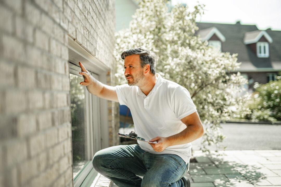 Ask Angi: How Can Homeowners Handle Summer Heat?
