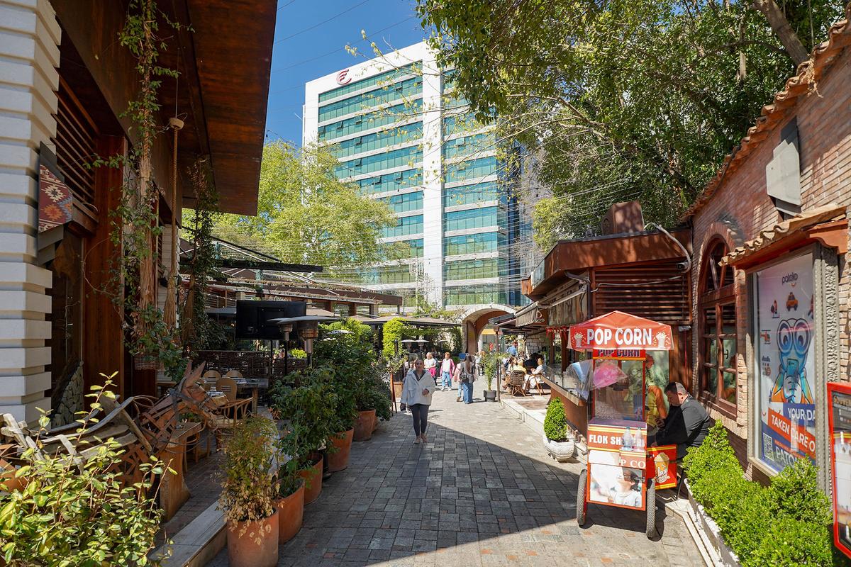 The restored Justinian Fortress contains restaurants, cafes, boutiques, and artisan shops, with a pedestrian area that blends historic stone walls with contemporary dining and retail spaces. (EricBery/Shutterstock)