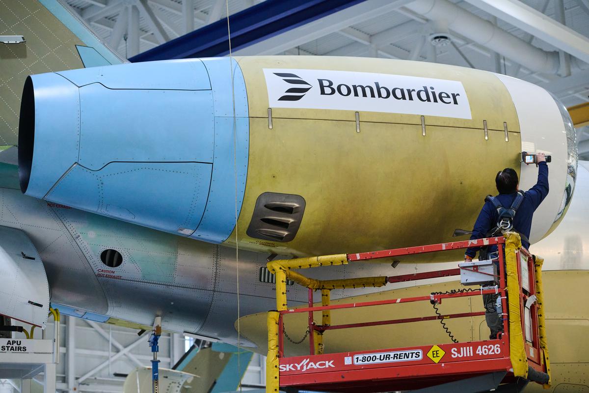 Bombardier CEO Mulls Mergers as Business Jet Demand Surges, Debt Recedes