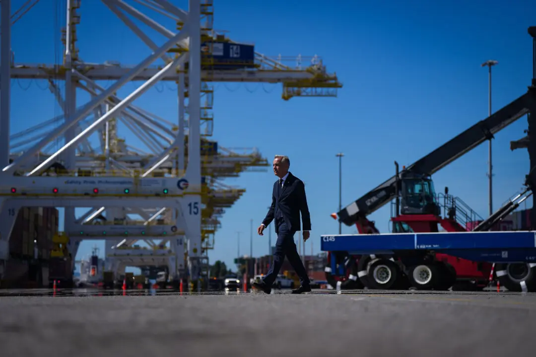 Carney Touts BC Port Expansion Plan to Strengthen Independence, Diversify Economy