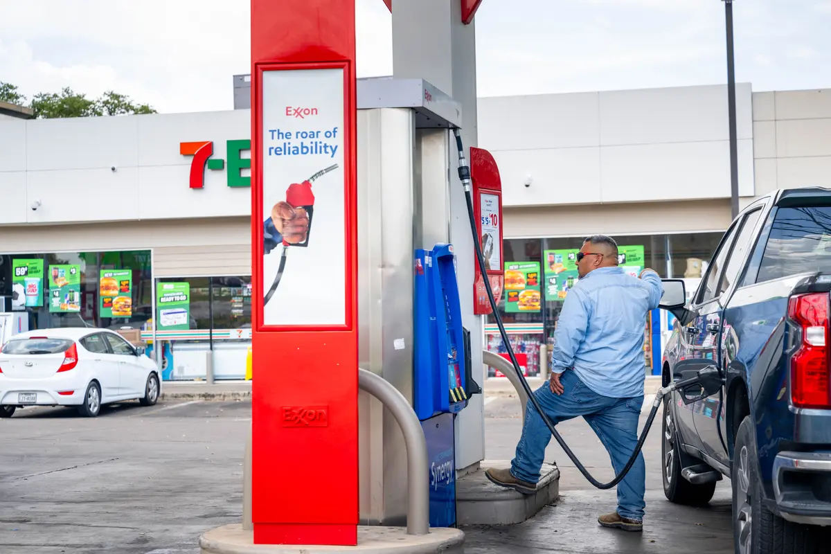 US Gas Prices Remain Elevated Amid Ongoing Middle East Tensions