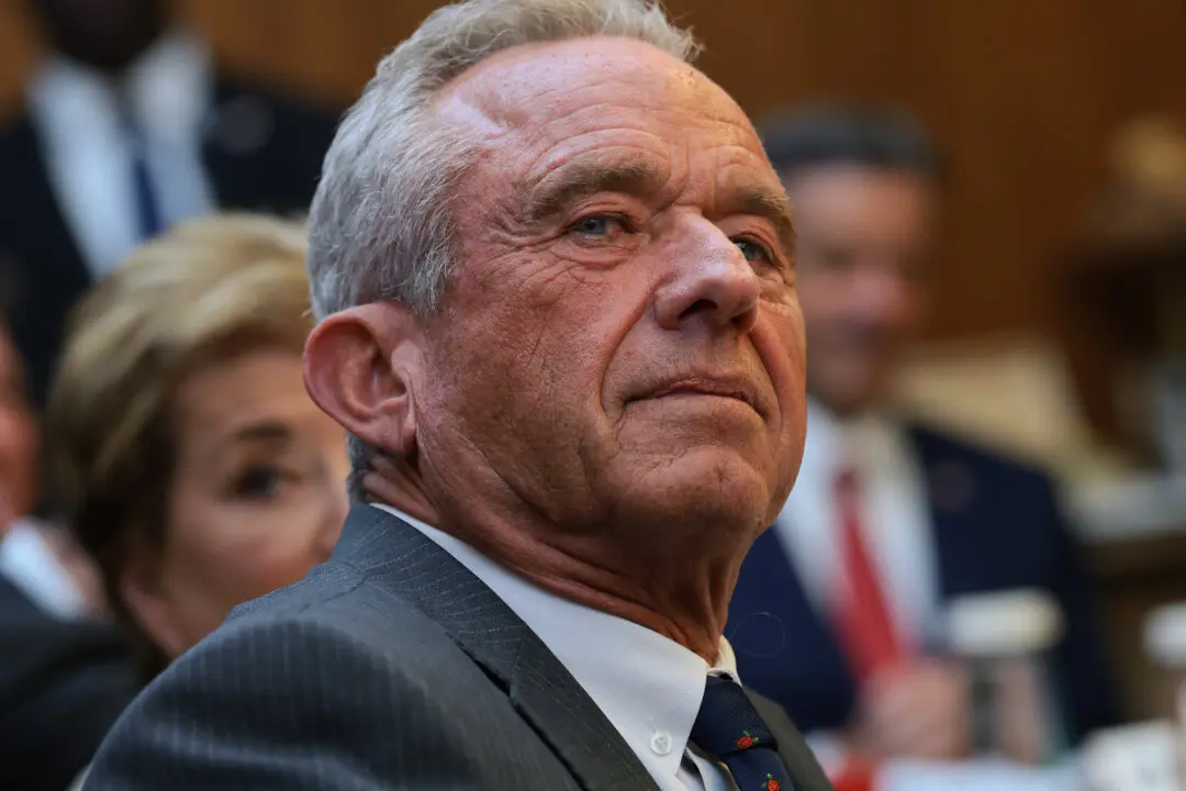 RFK Jr. Tells Trump Answer Coming From Research Into Autism Causes