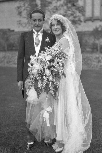 Irving Thalberg and Norma Shearer on their wedding day at their home in 1927. (Public Domain)