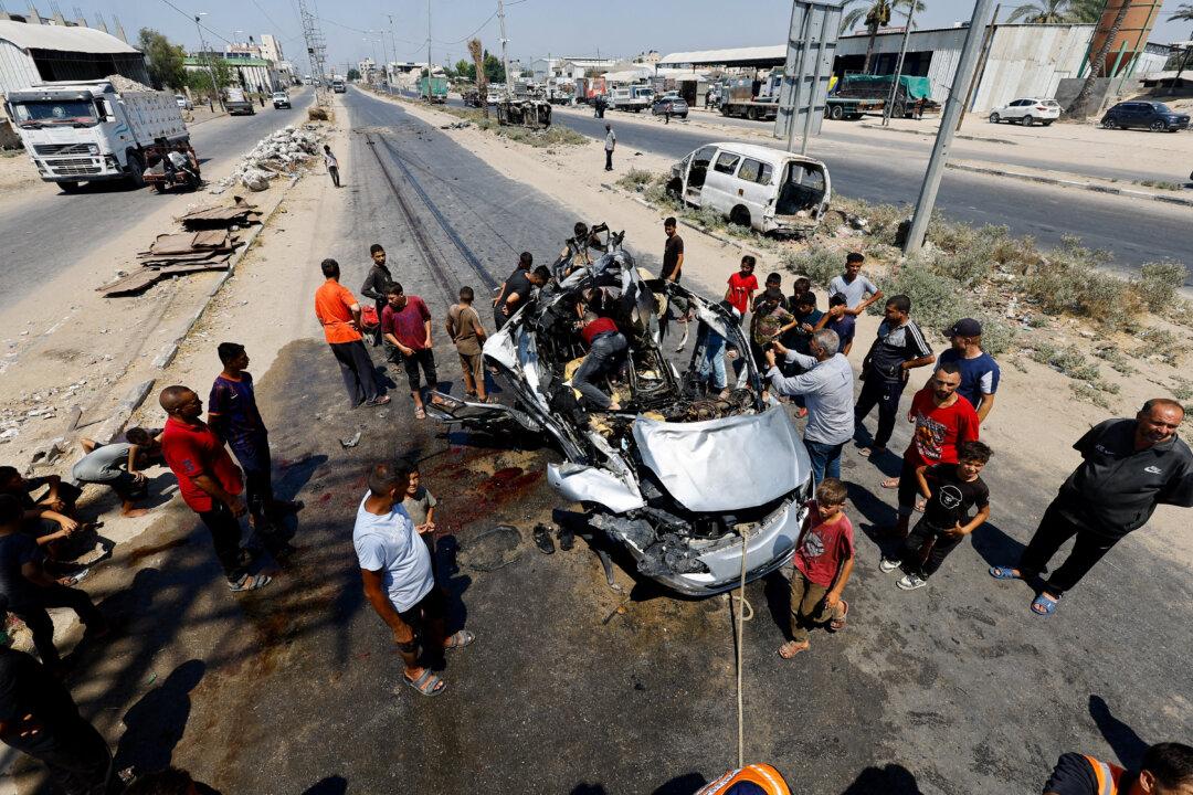 Israel Strikes Gaza After Announcement of US-Backed Hamas Disarmament Plan