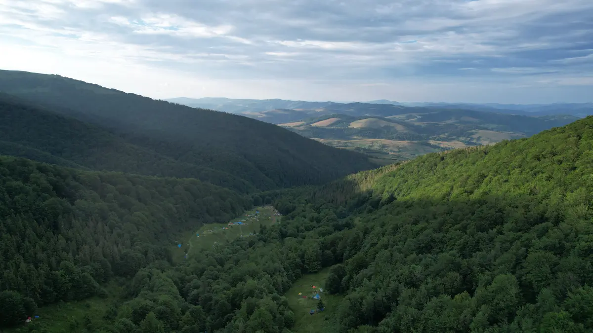 Zelenskyy Launches ‘Carpathian Initiative’ With Focus on Post-War Future