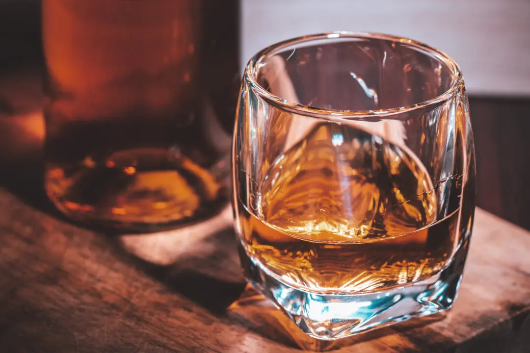 People Who Drink Alcohol Have More Harmful Oral Bacteria, Study Finds