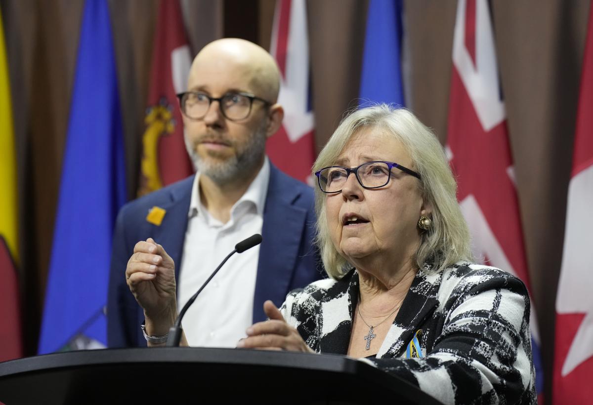 Two Candidates Running for Green Party Leadership, Winner to Be Announced Nov. 14