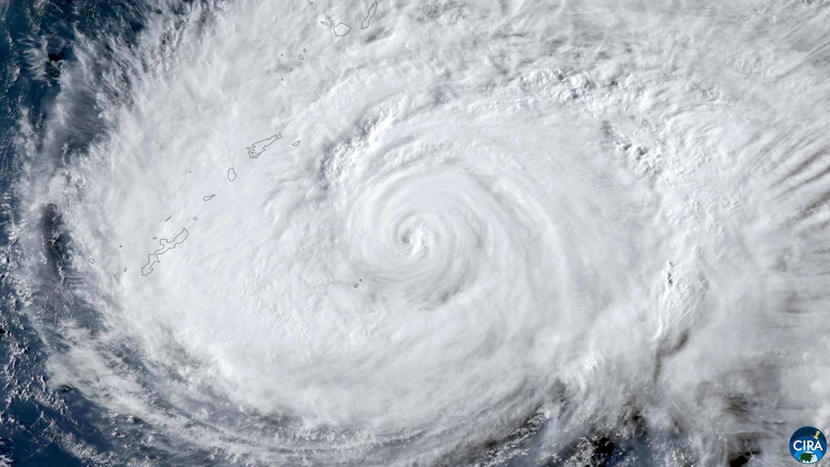 Japan Orders Evacuations as Typhoon Dolphin Approaches, Cancels 500 Flights