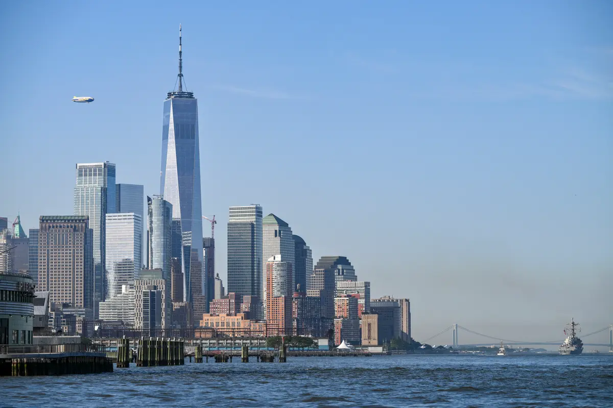 Boat Capsizes in New York Harbor, Killing Woman and Her 5-Month-Old Baby