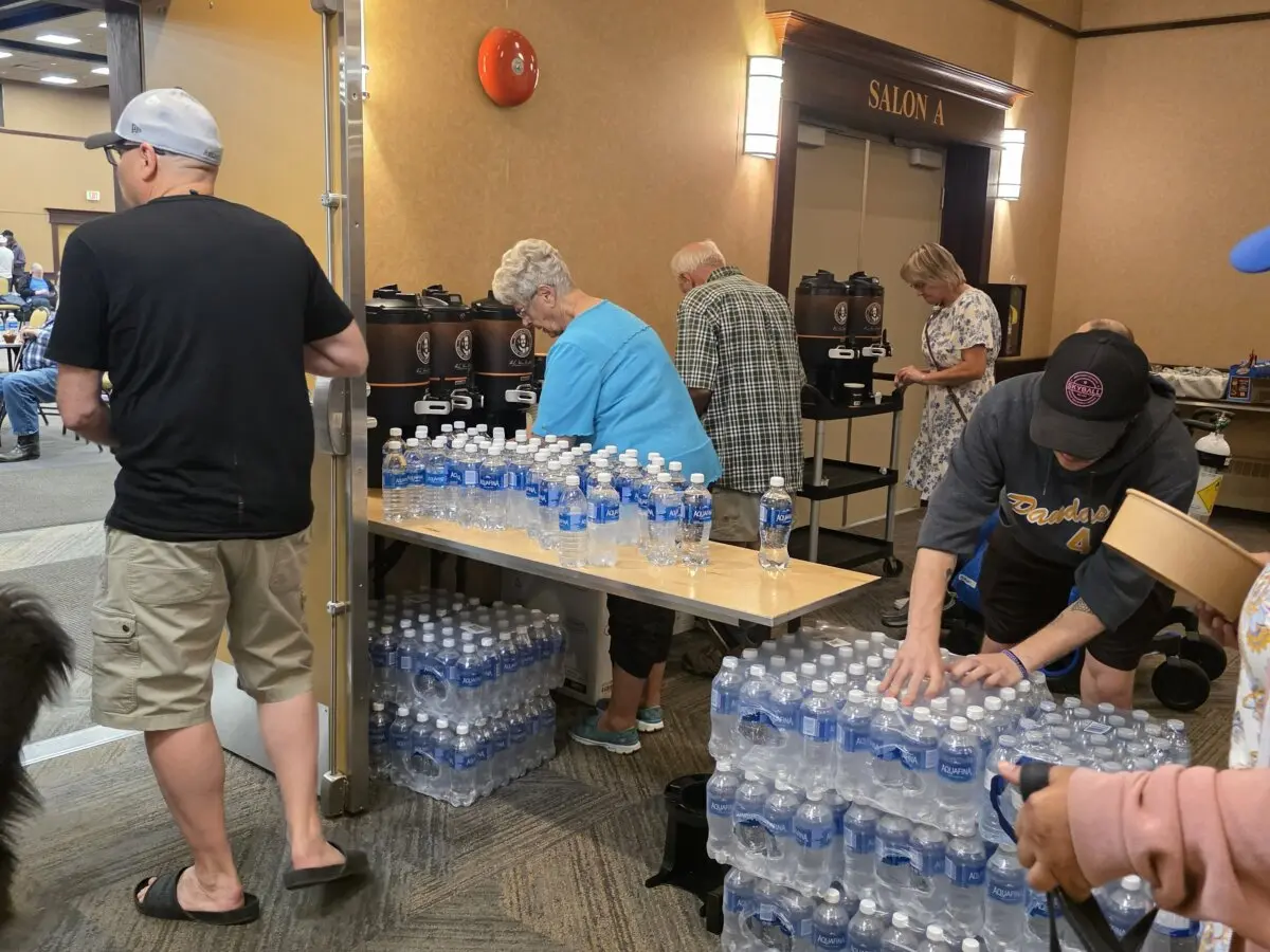 A shelter set up for Summerland evacuees in the Okanagan region on Aug. 7, 2026. (Yang Xinwen/The Epoch Times)