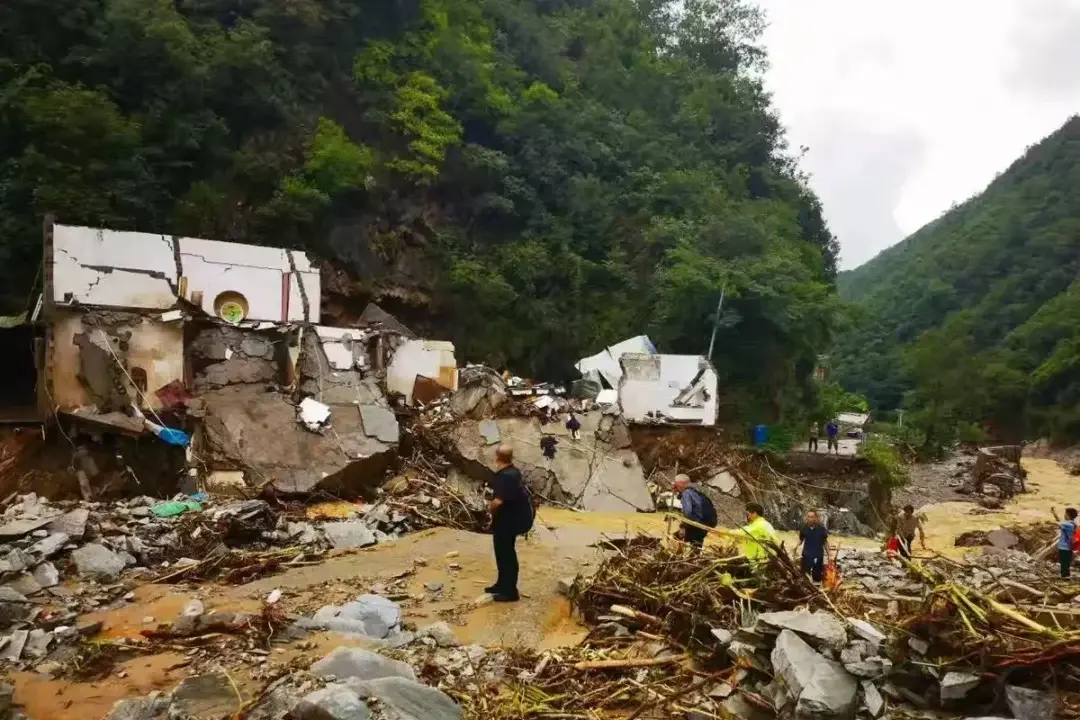 Floods, Landslides Leave Homes Destroyed and Villagers Missing in China’s Shaanxi Province