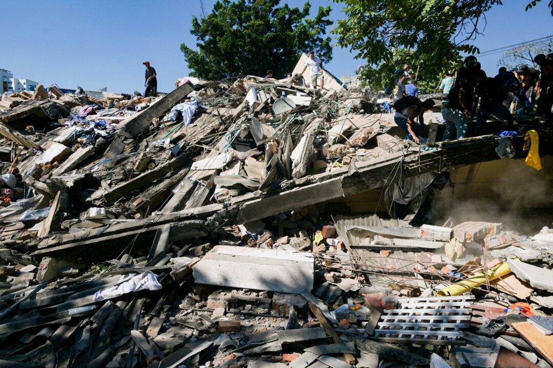 Deadly Earthquake Strikes Western Colombia