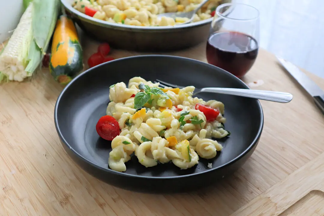 Pasta With Sweet Corn and Zucchini Tastes Like Summer