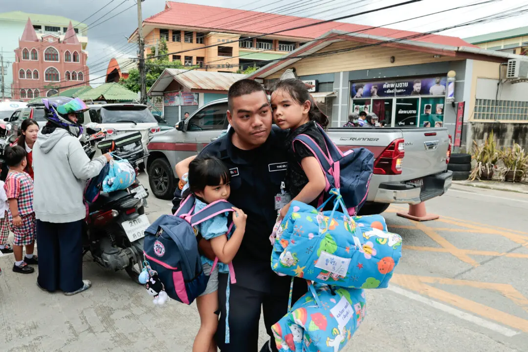 Thai Government Pledges to Toughen Gun Laws After 2 Shootings