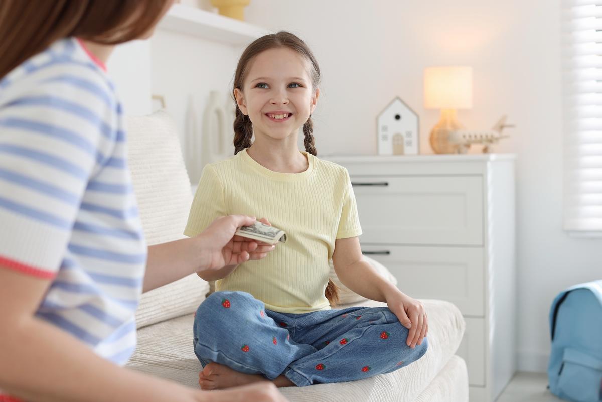 5 Reasons to Give Kids an Allowance