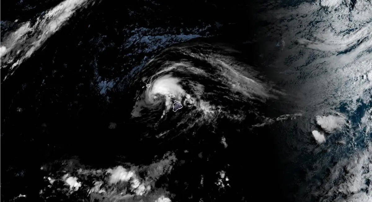 Tropical Storm Lala Nears Hawaii’s Oahu After Hitting Maui, Big Island Overnight