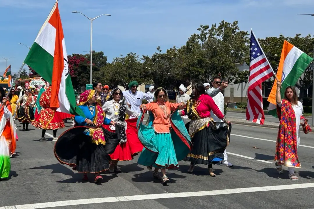 Indian Independence Day Parade in Fremont Brings Diverse Ethnic Communities Together