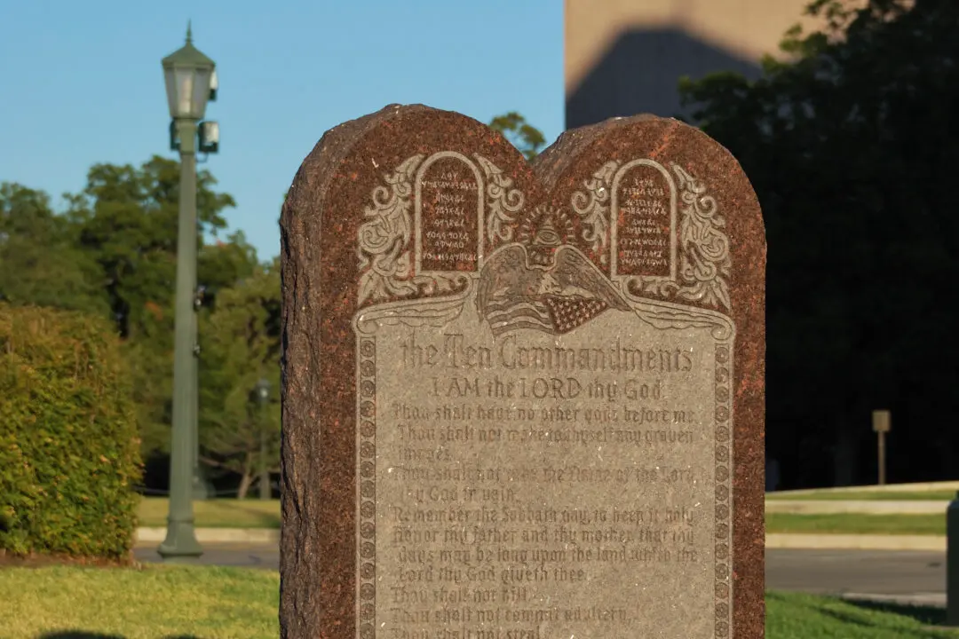 Battle Over Ten Commandments Arrives at Supreme Court