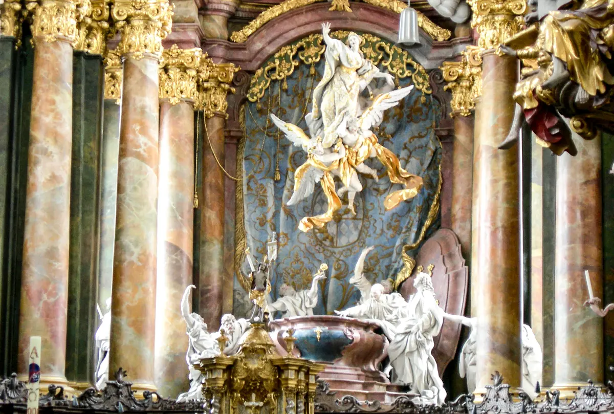 A Gravity-Defying Sculpture of the Virgin Mary