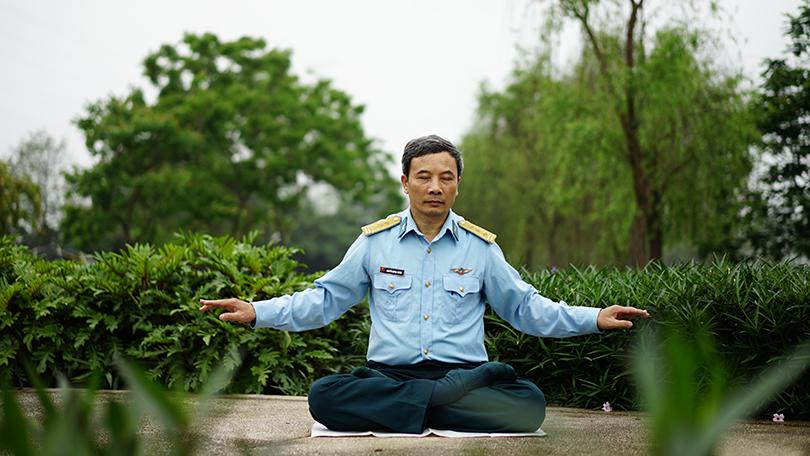 The author doing the sitting meditation of Falun Dafa.