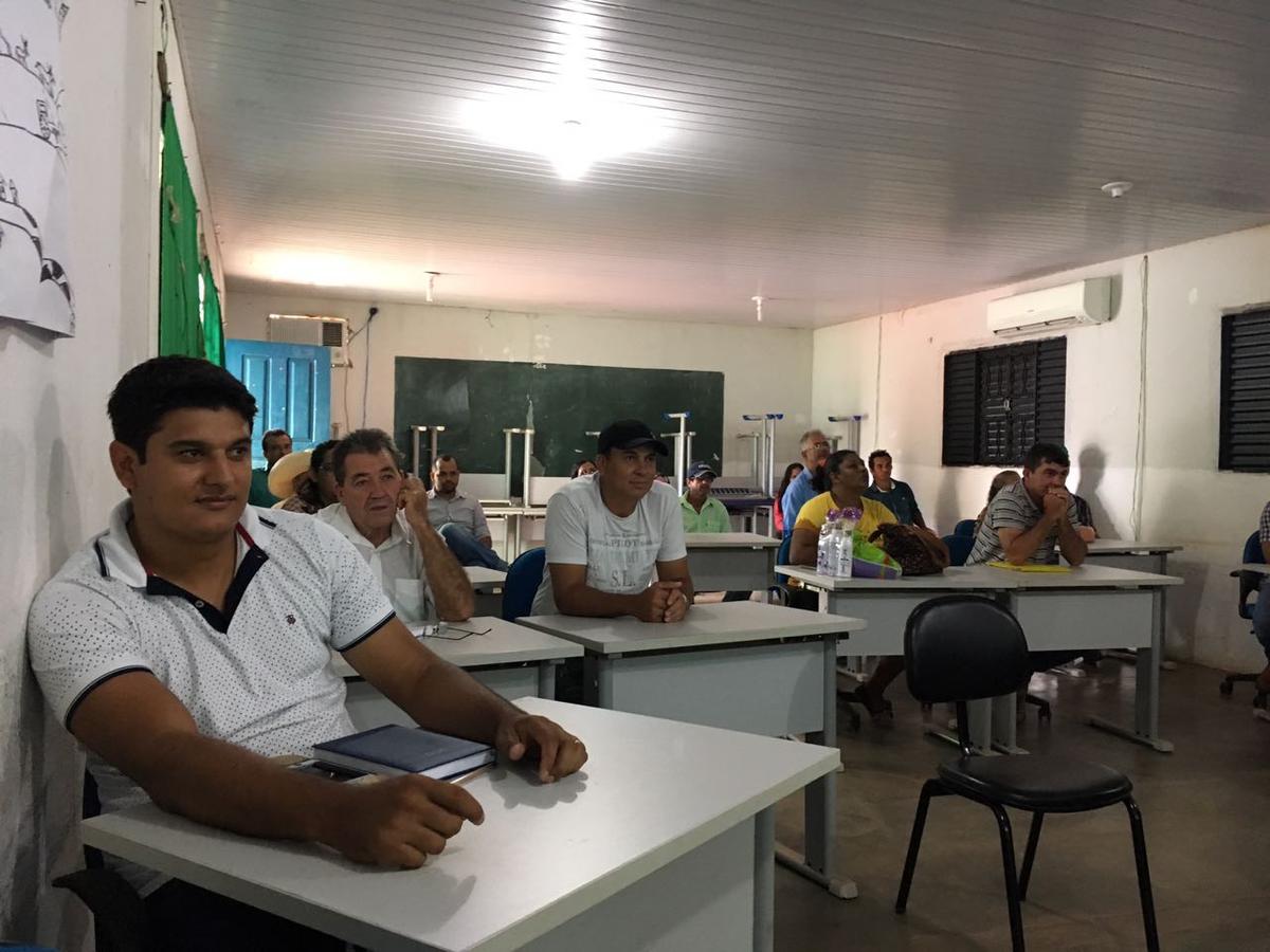 A file photo of a multi-stakeholder meeting in Confresa, Mato Grosso, Brazil, held as part of Earth Innovation Institute's efforts to establish jurisdictional certification in the state of Mato Grosso. (Joyce Brandao)