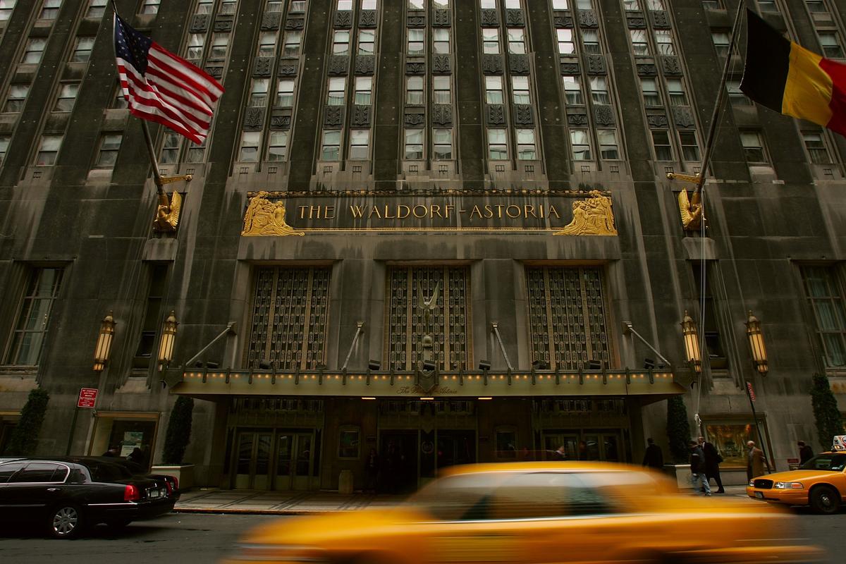 The Waldorf Astoria hotel in New York, which was sold to the Anbang Insurance Group in 2014. (Spencer Platt/Getty Images)