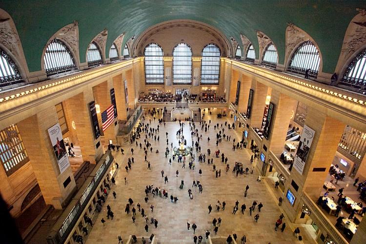 Grand Central's unique design facilitated the easy movement of thousands of commuters and tourists. (Samira Bouaou/The Epoch Times)