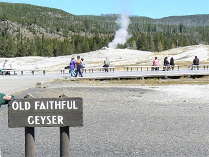 Everyone loves the Old Faithful geyser.  (Go Nomad)