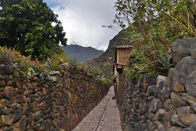 One of the narrow streets in Ollantaytambo, Peru (Adventurous Travels)