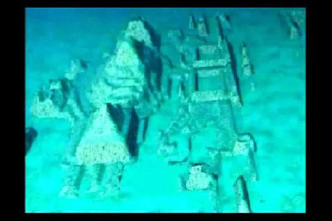 Screenshot showing underground stone structure off the west coast of Cuba. (Screenshot/The Cosmos News/Youtube)