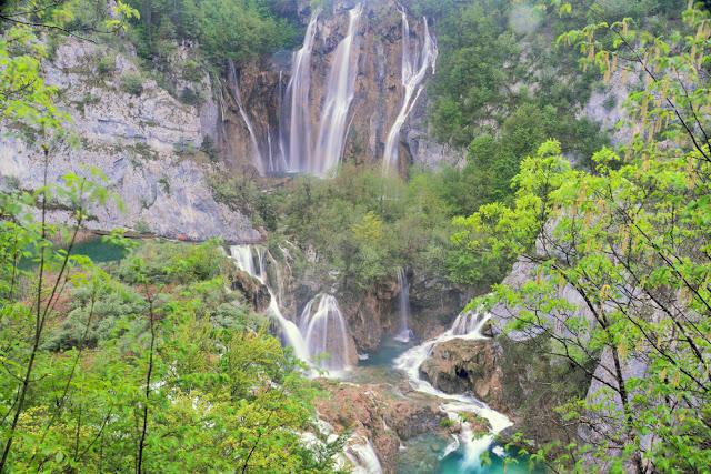 The tallest waterfall in Plitvice Lakes National Park (Tomasz Lisowski, Adventurous Travels)