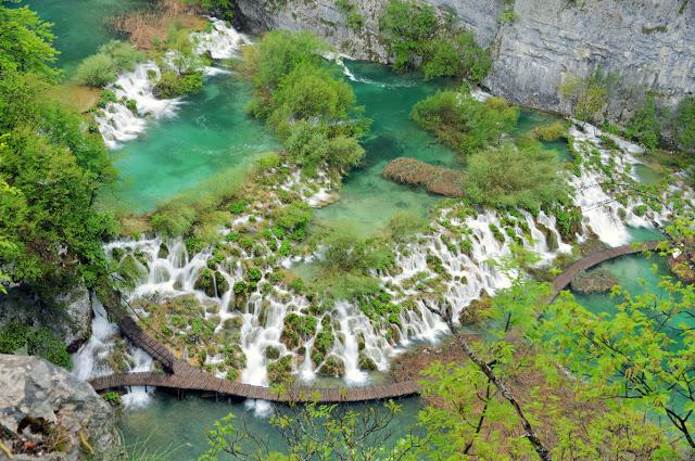 Cascades-Lakes in Plitvice National Park (Tomasz Lisowski, Adventurous Travels)