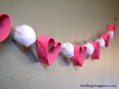 Project via Hometalker Amanda <a href="http://www.dwellinginhappiness.com/t-p-roll-heart-garland/" target="_blank">@Dwelling in Happiness</a>