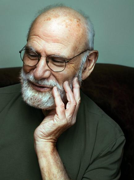 Oliver Sacks' essays – like those in the collection Musicophilia – have helped promote the benefits of music therapy. (Wikimedia Commons, CC BY-SA)