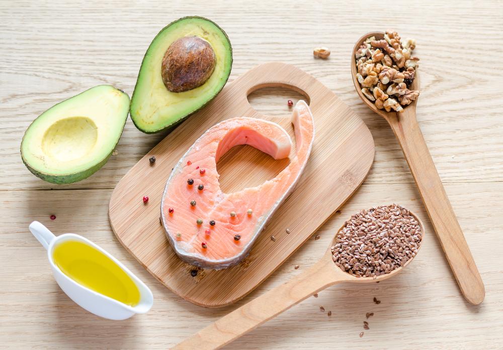 Foods rich in omega-3 fatty acids help stave off dementia. (Shutterstock.com)