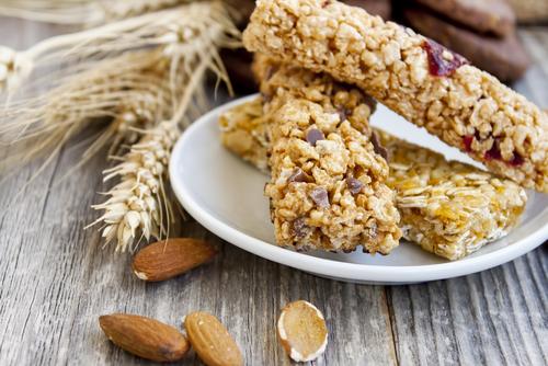 Organic whole foods are excellent, but processed organic foods are not. (<a href="http://www.shutterstock.com/pic-138711188/stock-photo-muesli-bars.html?src=43Vr7fQ7YulkfvgrGYjPPQ-1-5" target="_blank">Shutterstock</a>)
