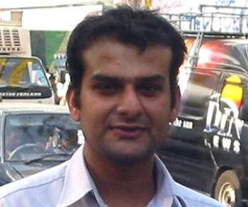 <a href="https://www.theepochtimes.com/assets/uploads/2015/07/07-12-09_Pakistan_RashidKhan_YasserIqbal-EDITED_medium.jpg"><img src="https://www.theepochtimes.com/assets/uploads/2015/07/07-12-09_Pakistan_RashidKhan_YasserIqbal-EDITED_medium.jpg" alt="Rashid Khan, 26, Student (The Epoch Times)" title="Rashid Khan, 26, Student (The Epoch Times)" width="320" class="size-medium wp-image-89229"/></a>