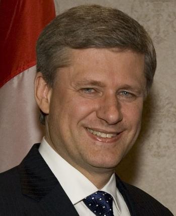 Canadian Prime Minister Stephen Harper welcomed Shen Yun with a personal greeting letter. In spite of the usual threats, his country's relations with China suffered no harm. (Prime Minster's Office)