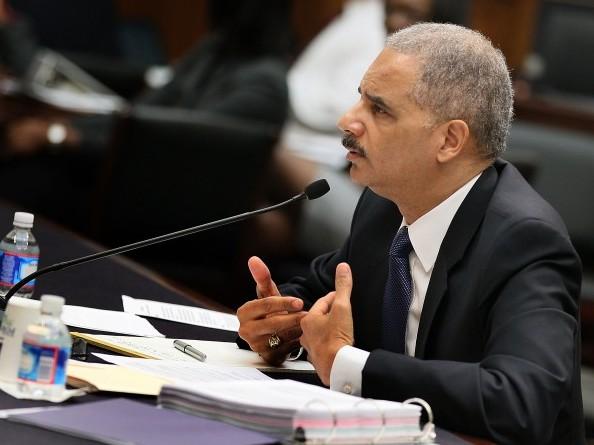 <a href="https://www.theepochtimes.com/assets/uploads/2015/07/145878530_EricHolder.jpg"><img class="size-medium wp-image-251040" title="Attorney General Eric Holder testifies during a House Judiciary Committee hearing " src="https://www.theepochtimes.com/assets/uploads/2015/07/145878530_EricHolder.jpg" alt="Attorney General Eric Holder testifies during a House Judiciary Committee hearing " width="350" height="262"/></a>