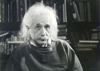 <a href="https://www.theepochtimes.com/assets/uploads/2015/07/AlbertEinstein_medium.jpg"><img src="https://www.theepochtimes.com/assets/uploads/2015/07/AlbertEinstein_medium.jpg" alt="TIMELESS: The Latvian-born American photographer Philippe Halsman searched to capture the true character of his models. Albert Einstein was one of the many celebrities who sat for him. (Open Museum of Photography, Tel Hai, Israel)" title="TIMELESS: The Latvian-born American photographer Philippe Halsman searched to capture the true character of his models. Albert Einstein was one of the many celebrities who sat for him. (Open Museum of Photography, Tel Hai, Israel)" width="320" class="size-medium wp-image-124985"/></a>
