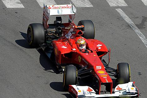 <a href="https://www.theepochtimes.com/assets/uploads/2015/07/AronshoTwo145215066.jpg"><img class="size-full wp-image-242936" title="Ferrari's Spanish driver Fernando Alonso" src="https://www.theepochtimes.com/assets/uploads/2015/07/AronshoTwo145215066.jpg" alt="Fernando Alonso of Ferrari will start fifth. His qualifying lap was three-tenths slower than Grosjean's. (Mark Thompson/Getty Images)" width="470" height="315"/></a>