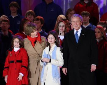 <a href="https://www.theepochtimes.com/assets/uploads/2015/07/BushAndTwoChildren_medium.jpg"><img src="https://www.theepochtimes.com/assets/uploads/2015/07/BushAndTwoChildren_medium.jpg" alt="LIGHTING CEREMONY: President Bush and first lady Laura Bush attend the National Christmas Tree Lighting on Dec. 4. (Lisa Fan/The Epoch Times)" title="LIGHTING CEREMONY: President Bush and first lady Laura Bush attend the National Christmas Tree Lighting on Dec. 4. (Lisa Fan/The Epoch Times)" width="320" class="size-medium wp-image-77422"/></a>