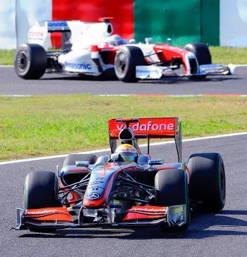 <a href="https://www.theepochtimes.com/assets/uploads/2015/07/Hammi91393322_medium.jpg"><img src="https://www.theepochtimes.com/assets/uploads/2015/07/Hammi91393322_medium.jpg" alt="McLaren Mercedes driver Lewis Hamilton leads Toyota's Jarno Trulli during the Japanese Formula One Grand Prix. (Yoshikazu Tsuno/AFP/Getty Images)" title="McLaren Mercedes driver Lewis Hamilton leads Toyota's Jarno Trulli during the Japanese Formula One Grand Prix. (Yoshikazu Tsuno/AFP/Getty Images)" width="320" class="size-medium wp-image-93255"/></a>