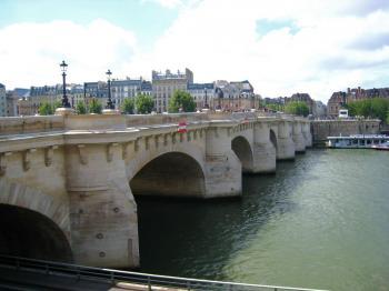 <a href="https://www.theepochtimes.com/assets/uploads/2015/07/IMG_2062_medium.JPG"><img src="https://www.theepochtimes.com/assets/uploads/2015/07/IMG_2062_medium.JPG" alt="MADE STRONG: Pont Neuf bridge on the river Seine. (Ben Zgodny/The Epoch Times)" title="MADE STRONG: Pont Neuf bridge on the river Seine. (Ben Zgodny/The Epoch Times)" width="320" class="size-medium wp-image-87542"/></a>