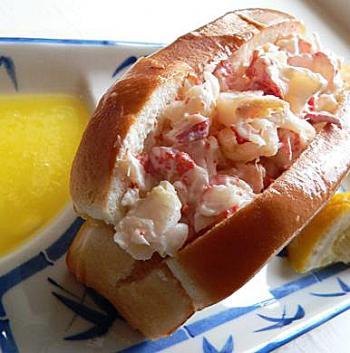 <a href="https://www.theepochtimes.com/assets/uploads/2015/07/LobsterRoll_medium.jpg"><img src="https://www.theepochtimes.com/assets/uploads/2015/07/LobsterRoll_medium.jpg" alt="LOBSTER ROLL: A new England specialty. Purists shun lettuce, baguettes, and condiments and go straight for lobster salad on a New England style hotdog bun. (Courtesy of Timeless Gourmet)" title="LOBSTER ROLL: A new England specialty. Purists shun lettuce, baguettes, and condiments and go straight for lobster salad on a New England style hotdog bun. (Courtesy of Timeless Gourmet)" width="320" class="size-medium wp-image-96119"/></a>