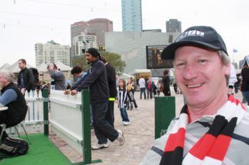 <a href="https://www.theepochtimes.com/assets/uploads/2015/07/Neil_Heywood_2_low_res_500pixels_IMG_5924_medium.jpg"><img src="https://www.theepochtimes.com/assets/uploads/2015/07/Neil_Heywood_2_low_res_500pixels_IMG_5924_medium.jpg" alt="Neil Heywood, a 53-year-old school teacher at St Joseph's college, is a St Kilda supporter. (David Bryceson/The Epoch Times)" title="Neil Heywood, a 53-year-old school teacher at St Joseph's college, is a St Kilda supporter. (David Bryceson/The Epoch Times)" width="320" class="size-medium wp-image-112979"/></a>