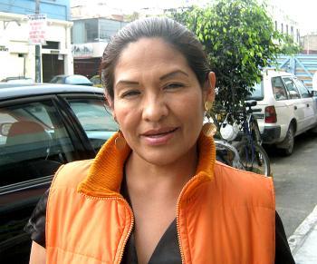 <a href="https://www.theepochtimes.com/assets/uploads/2015/07/S3ENE-Pauilia-Mari-Peru(2)_medium.jpg"><img src="https://www.theepochtimes.com/assets/uploads/2015/07/S3ENE-Pauilia-Mari-Peru(2)_medium.jpg" alt="Paulia Alhuay, Lima, Peru." title="Paulia Alhuay, Lima, Peru." width="320" class="size-medium wp-image-118247"/></a>