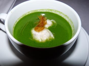 <a href="https://www.theepochtimes.com/assets/uploads/2015/07/SpinachSoup_medium.JPG"><img src="https://www.theepochtimes.com/assets/uploads/2015/07/SpinachSoup_medium.JPG" alt="Translucent Spinach Soup with Smoked Tofu Dumplings (Nadia Ghattas/The Epoch Times)" title="Translucent Spinach Soup with Smoked Tofu Dumplings (Nadia Ghattas/The Epoch Times)" width="320" class="size-medium wp-image-79209"/></a>